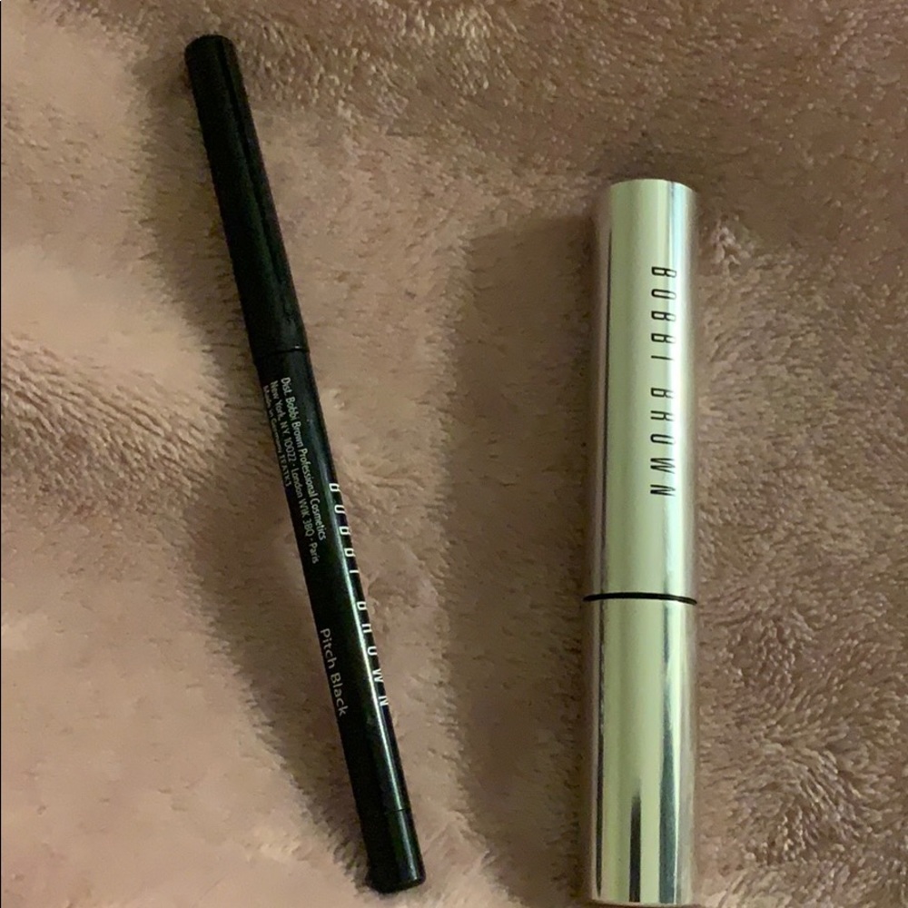 Extra Eye Liner + Mascara